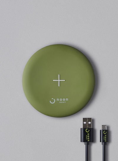noon east 10 W Wireless Charging Pad Qi-Certified Compatible With Apple iPhone And Samsung Green
